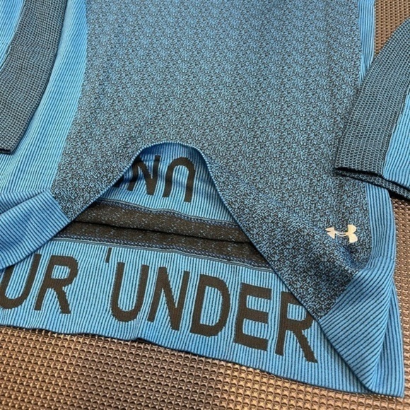 NWT Under Armour Vanish Seamless Layer running top - Picture 13 of 15